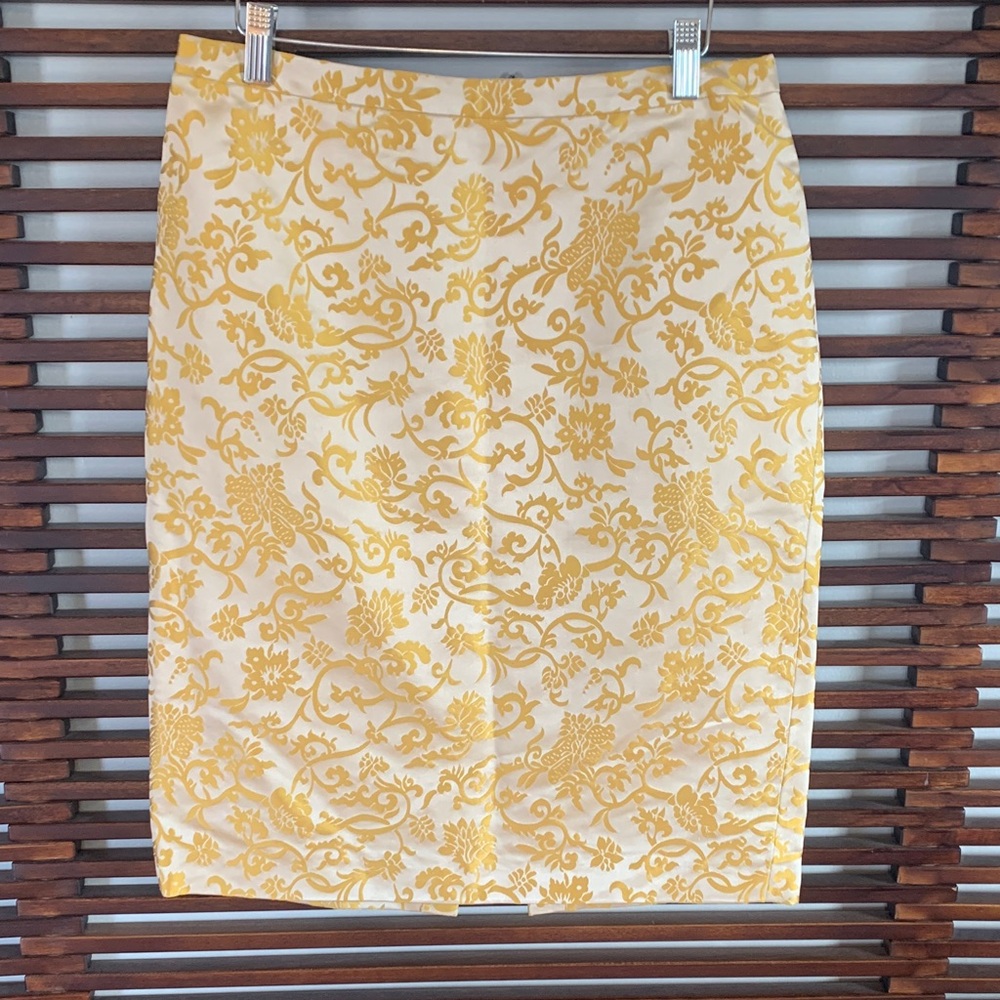 Banana Republic embroidered skirt